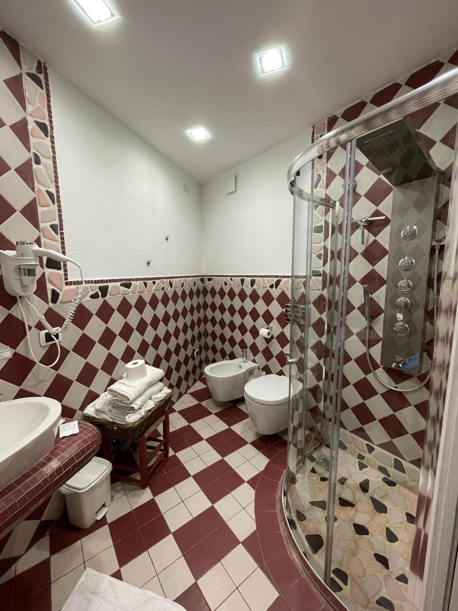 Ca' Du Batan Bed & Breakfast Spotorno Exterior photo